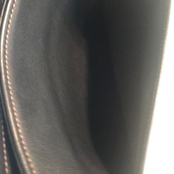 Classic suede leather Coach wristlet with key tag  - Picture 2 of 7